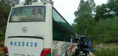 信宜钱排至深圳大客车在罗定与货车相撞